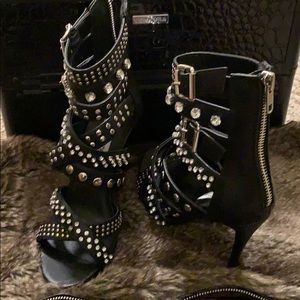 Steve Madden Black rhinestone shoes